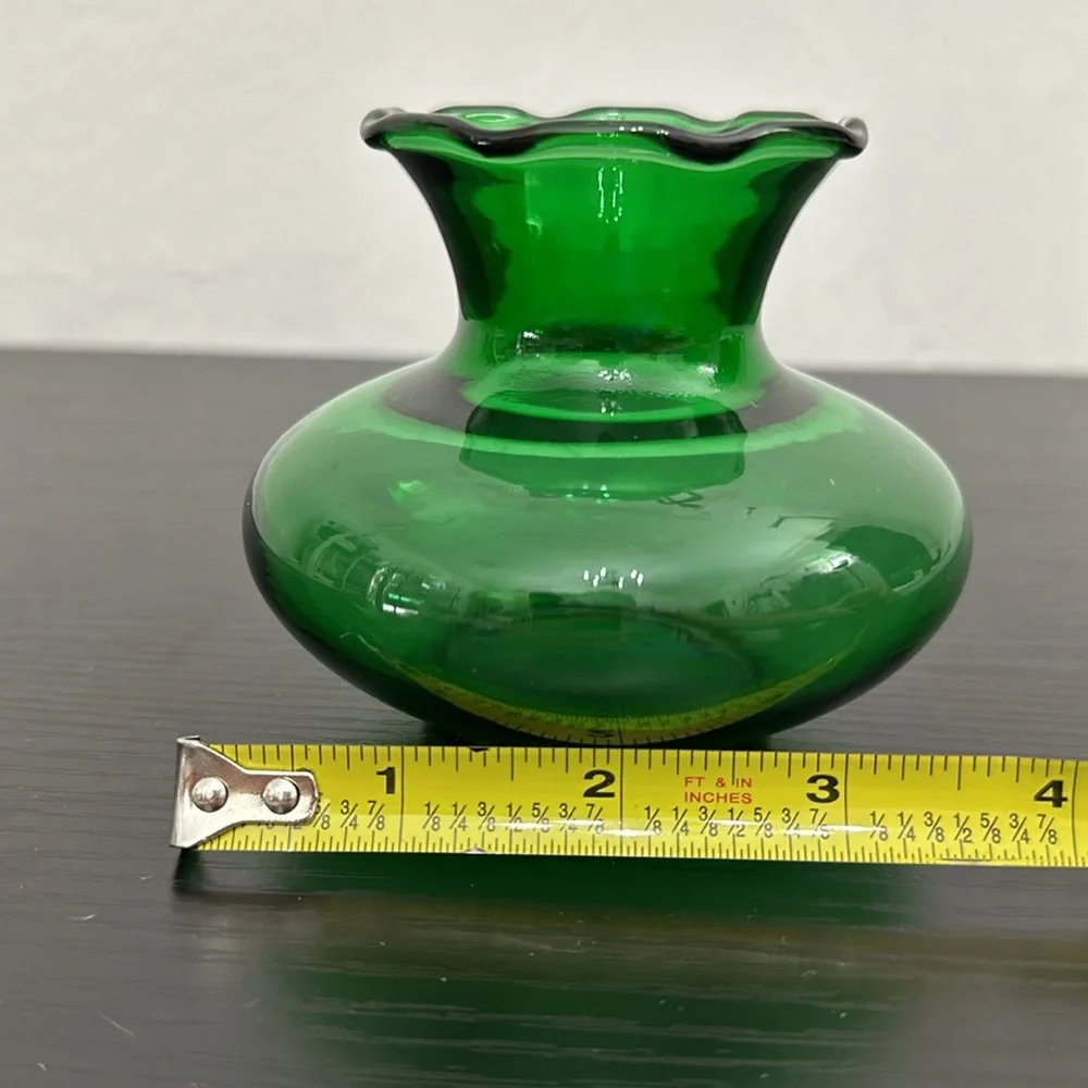 Anchor Hocking Forest Green Vintage Crimped Bud Vase